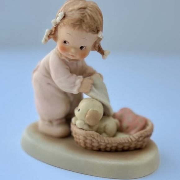 Figurine by MEMORIES OF YESTERDAY, HE KNOWS IF YOU’VE BEEN GOOD OR BAD - Picture 1 of 7